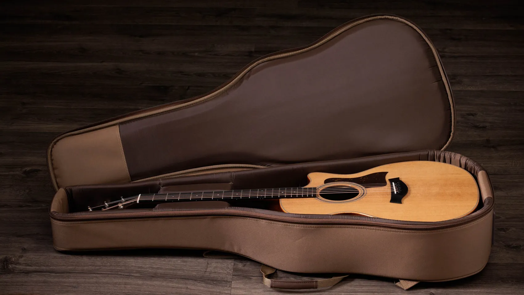 314ce Studio Sapele Acoustic-Electric Guitar | Taylor Guitars